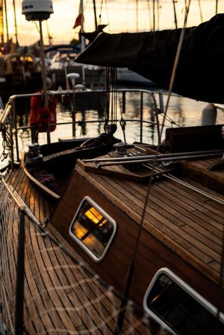 The Captains Locker - 30Ft Yacht Сан-Мігель-де-Абона Екстер'єр фото