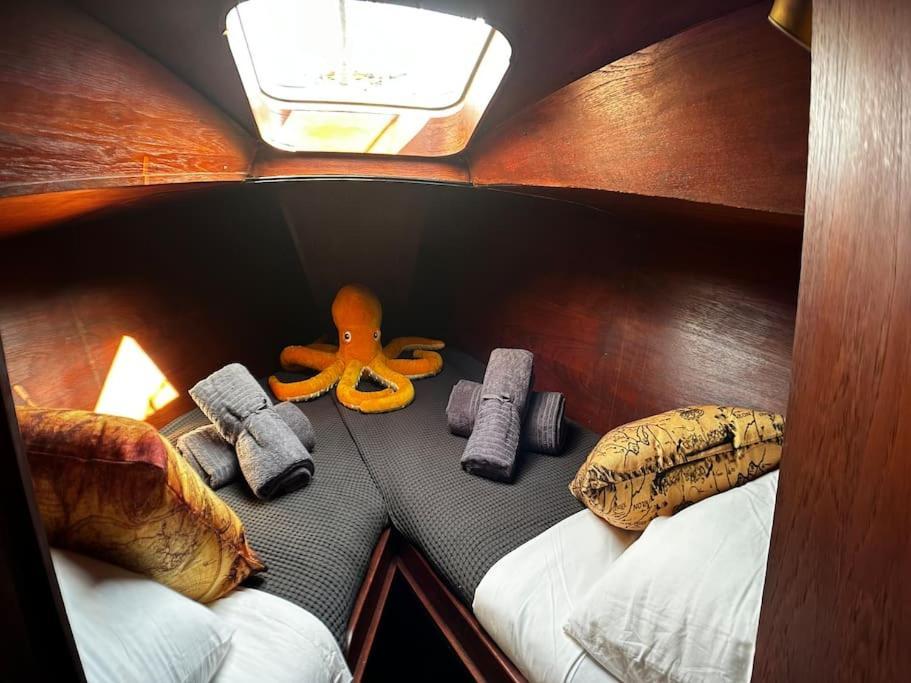 The Captains Locker - 30Ft Yacht Сан-Мігель-де-Абона Екстер'єр фото