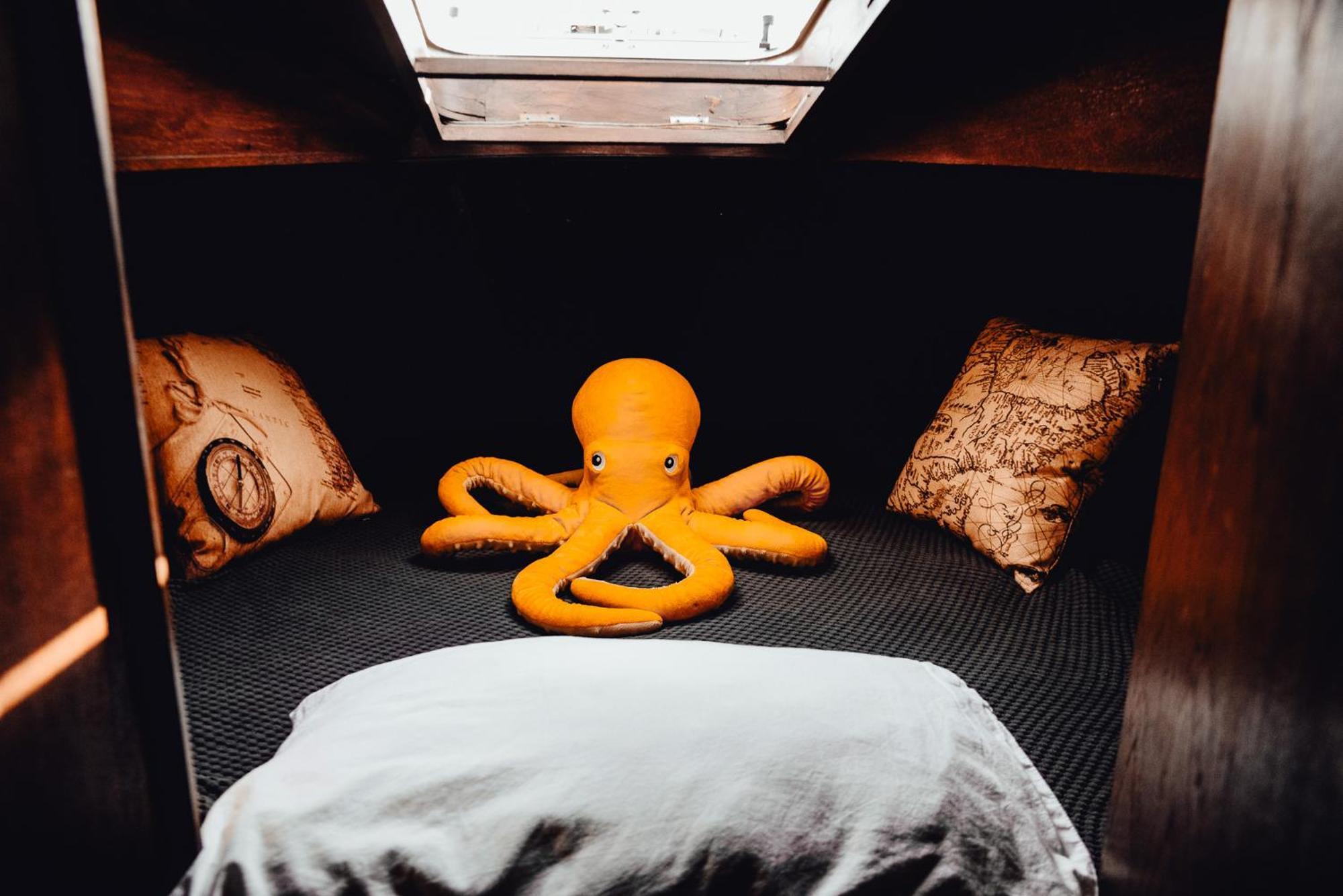 The Captains Locker - 30Ft Yacht Сан-Мігель-де-Абона Екстер'єр фото